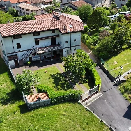 Casa Adele Garda 아파트 Tremosine