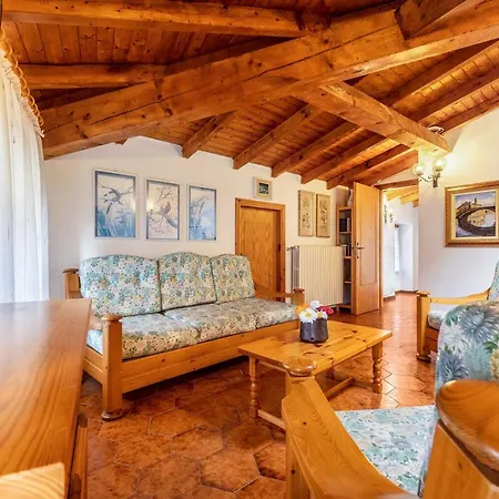 Casa Adele Garda 아파트